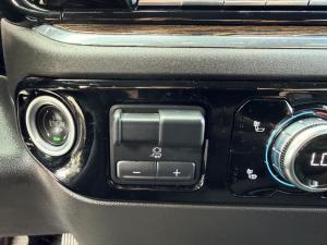 Miniature 28 GMC Sierra 1500 Elevation 2024