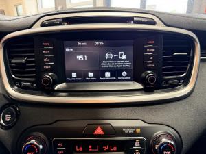 Miniature 17 Kia Sorento LX V6 2019