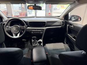 Miniature 28 Kia Sportage LX 2020