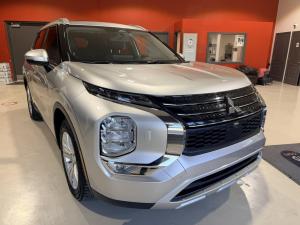 Miniature 12 Mitsubishi Outlander PHEV 2024