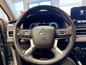 Miniature 17 Mitsubishi Outlander PHEV 2024