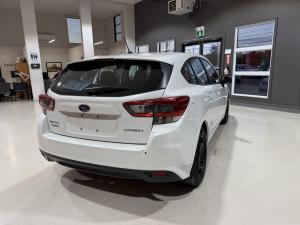 Miniature 8 Subaru Impreza Convenience w/Eye 2022
