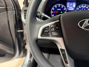 Miniature 19 Hyundai Accent SE 2017