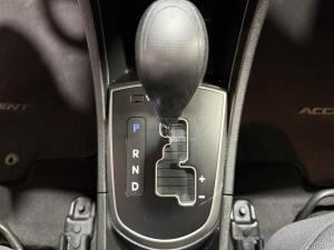 Miniature 26 Hyundai Accent SE 2017