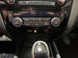 Miniature 25 Nissan Qashqai S 2018