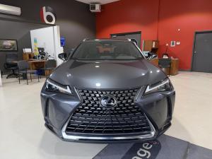 Miniature 13 Lexus UX-Series UX300h Premium 2025