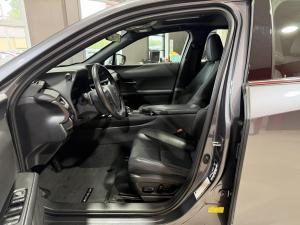 Miniature 16 Lexus UX-Series UX300h Premium 2025