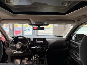 Miniature 32 Nissan Pathfinder SV 2022