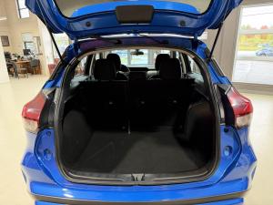 Miniature 7 Nissan Kicks SV Special Edition 2023