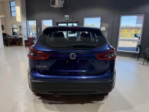 Miniature 5 Nissan Qashqai S 2021