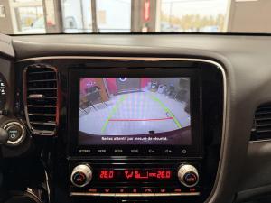 Miniature 25 Mitsubishi Outlander PHEV 2022