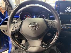Thumbnail 18 Toyota C-HR XLE Premium 2021