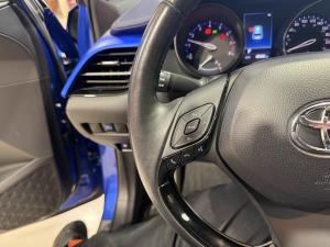 Thumbnail 21 Toyota C-HR XLE Premium 2021