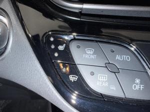 Thumbnail 28 Toyota C-HR XLE Premium 2021