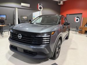2025 Nissan Kicks SV - Image 1