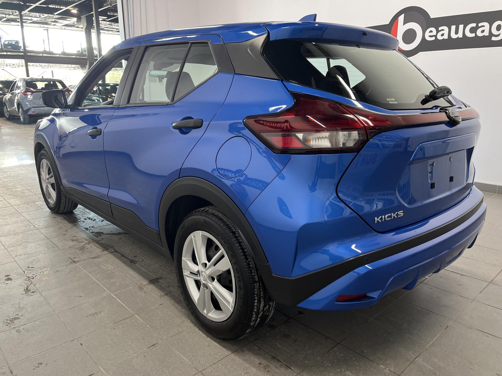 Image 3 Nissan Kicks S 2023