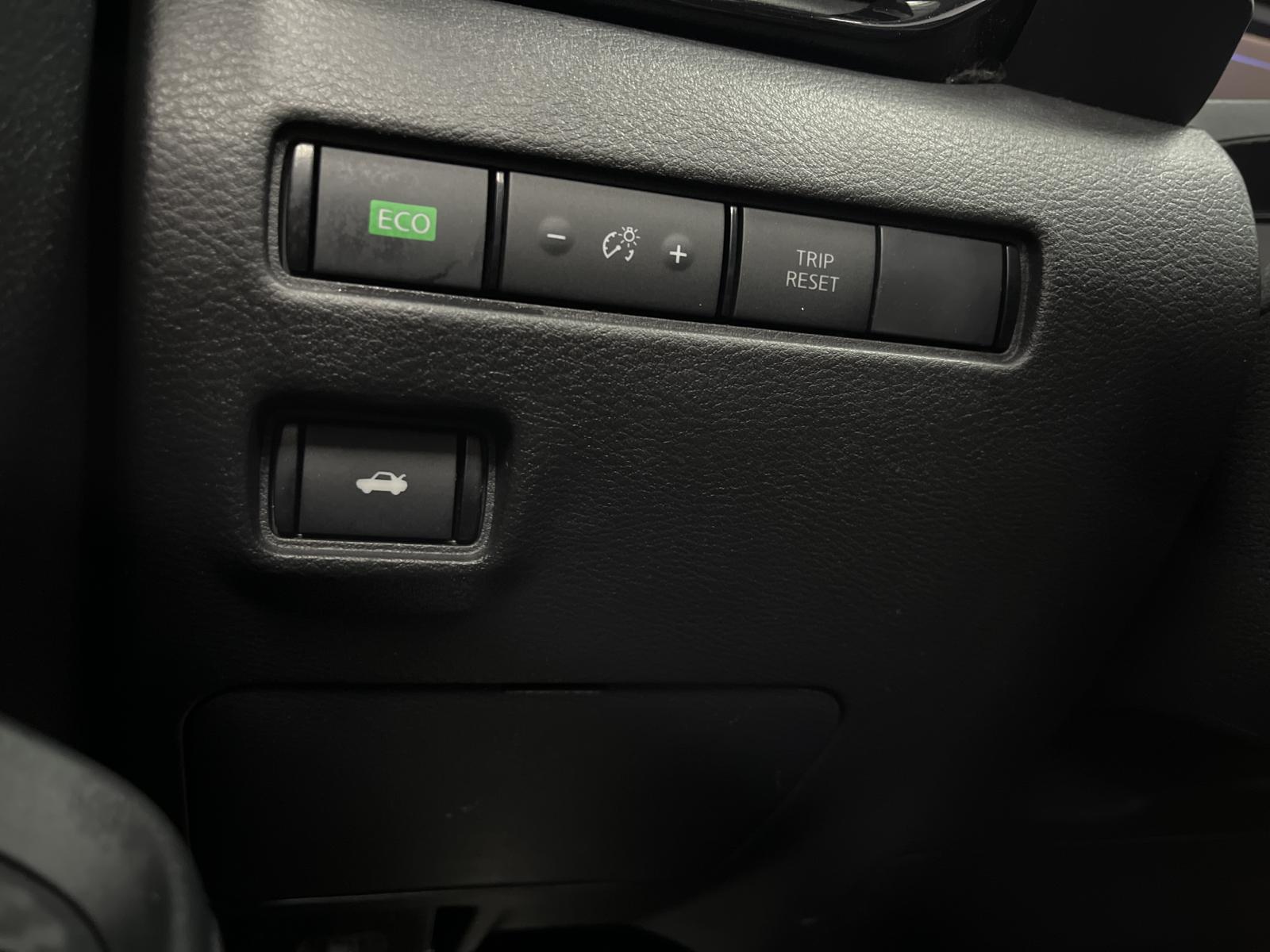 Image 14 Nissan Sentra SV 2021