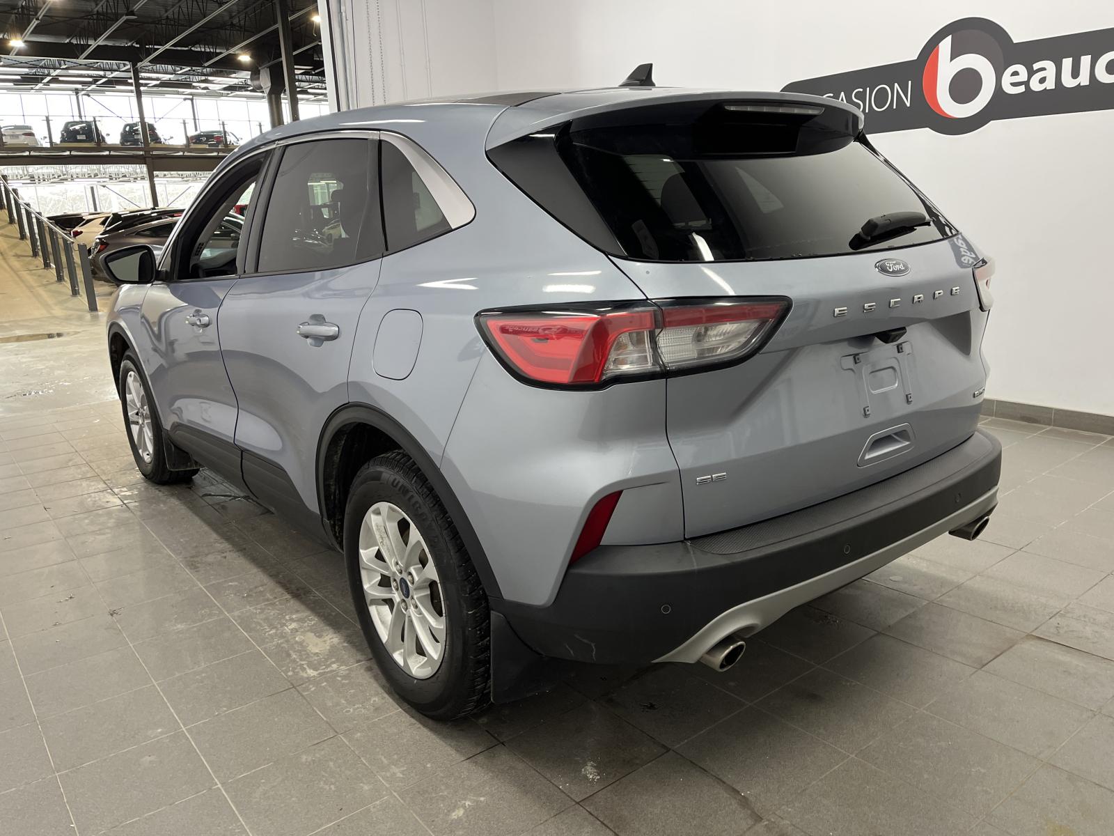 Ford Escape SE 2022 — photo 3