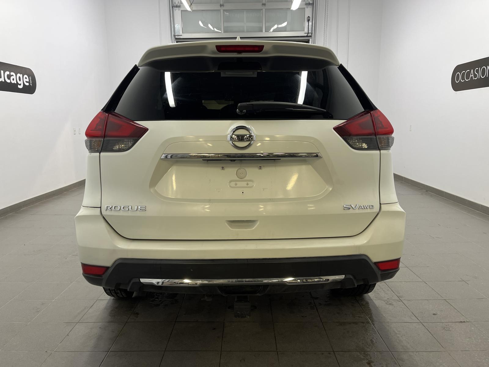 Image 4 Nissan Rogue SV 2020