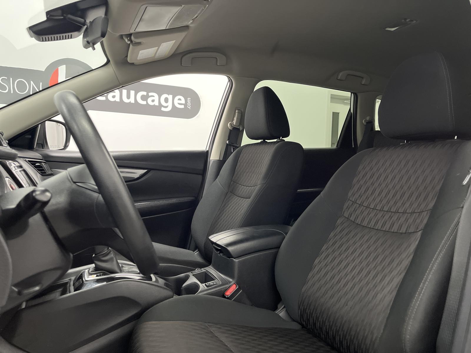 Image 8 Nissan Rogue SV 2020