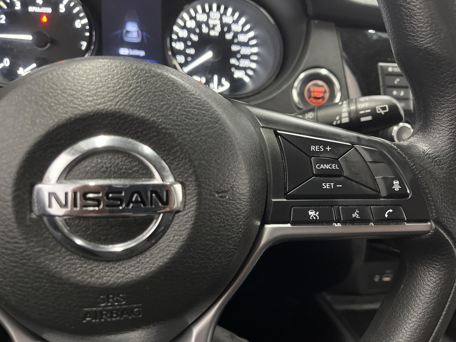 Image 15 Nissan Rogue SV 2020