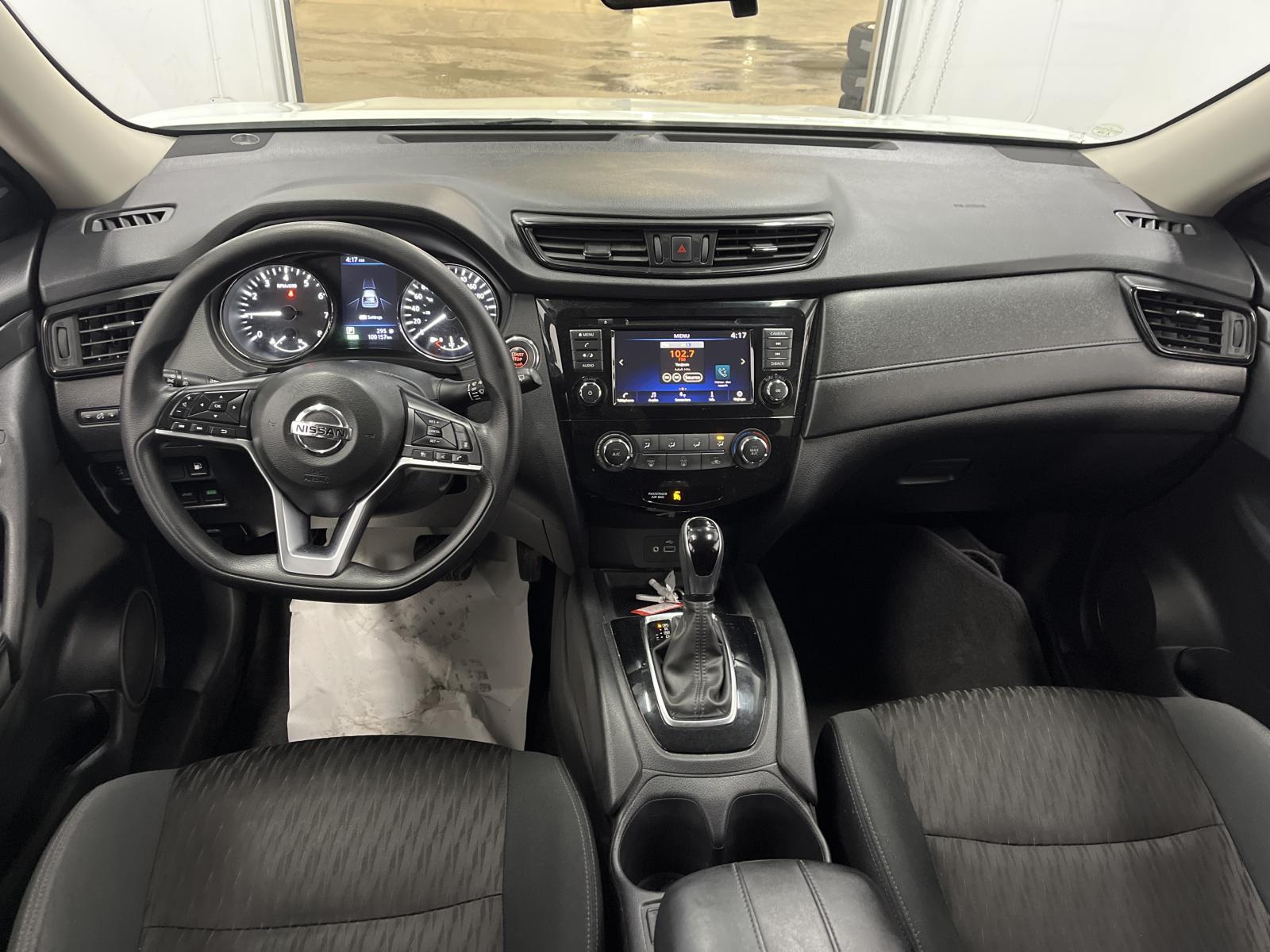 Image 18 Nissan Rogue SV 2020