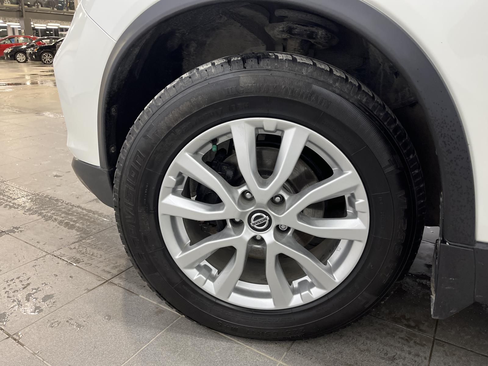 Image 21 Nissan Rogue SV 2020