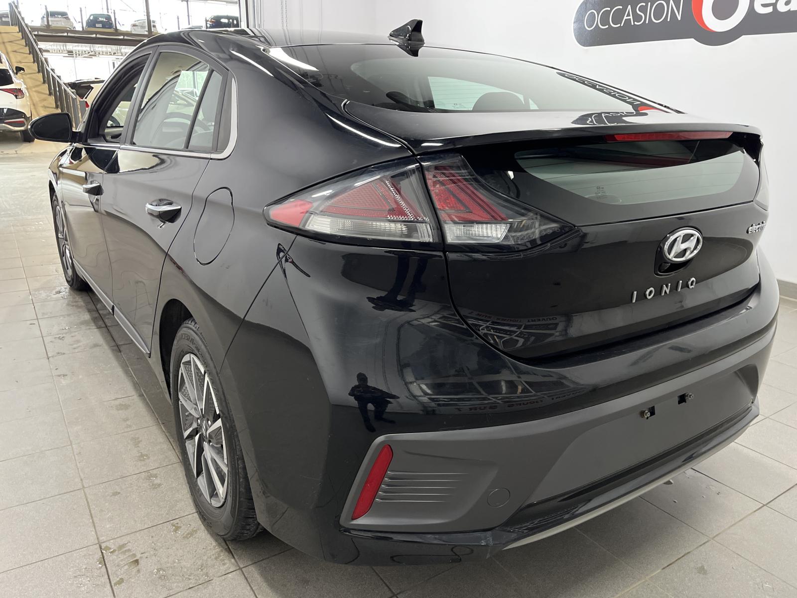 Hyundai Ioniq Ultimate 2021 — photo 3