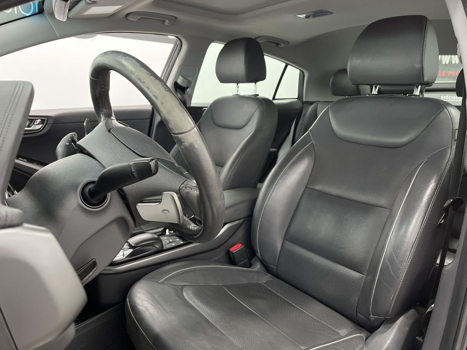 Hyundai Ioniq Ultimate 2021 — photo 8
