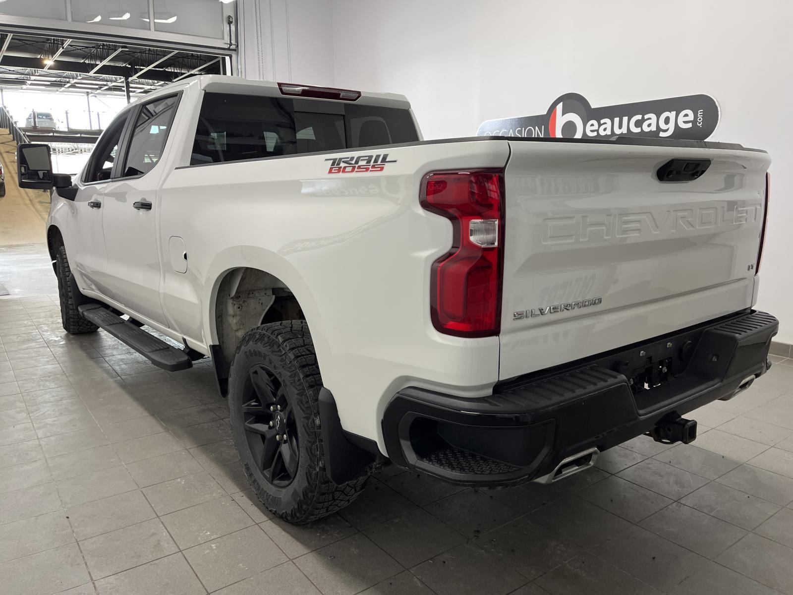 Chevrolet Silverado 1500 LT Trail Boss 2024 — photo 3