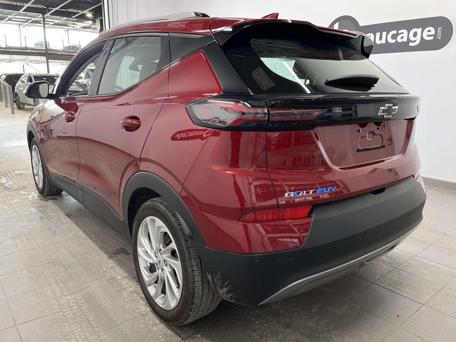 Image 2 Chevrolet Bolt EUV LT 2023