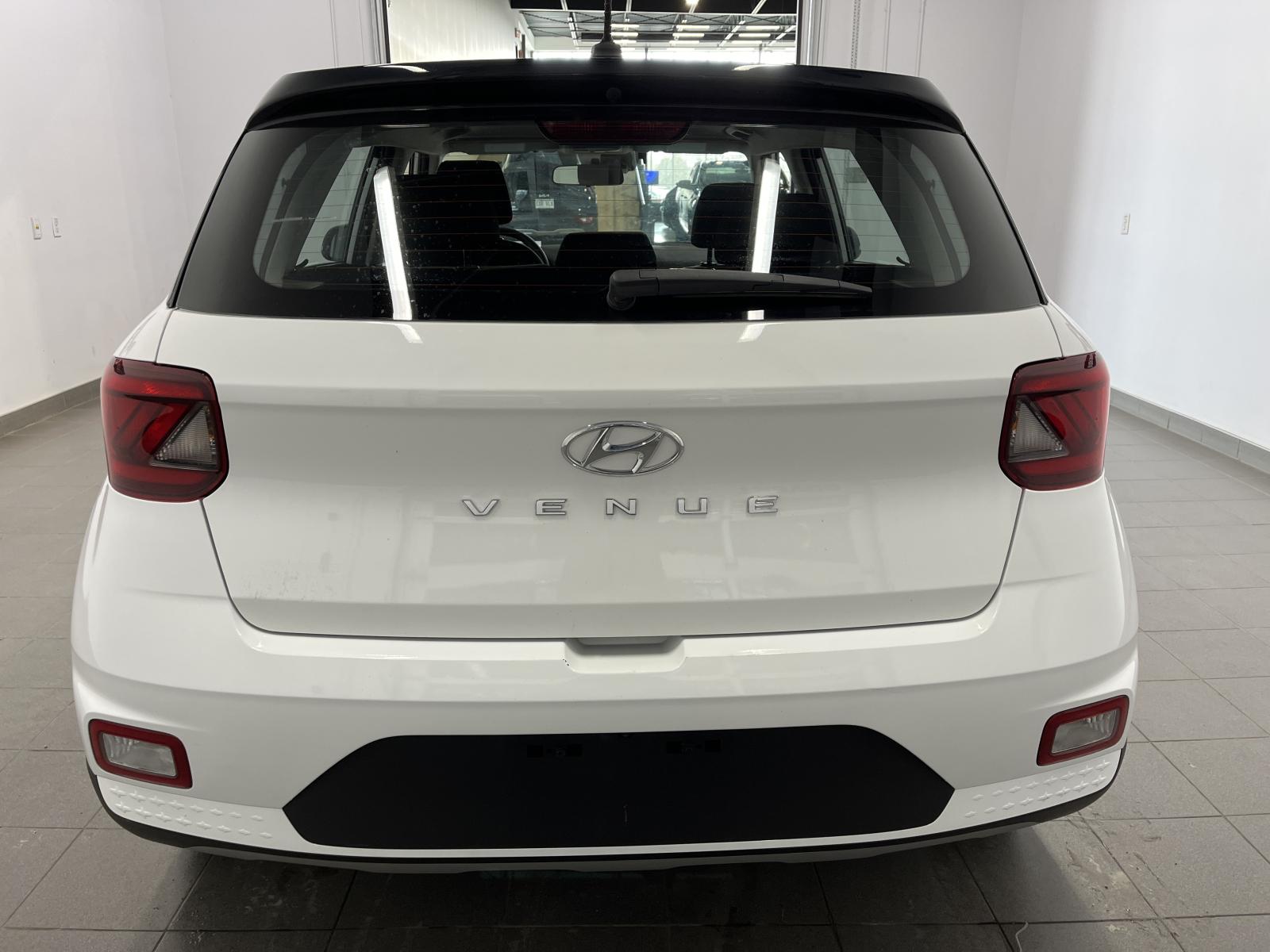 Hyundai Venue Essential 2025 — photo 4