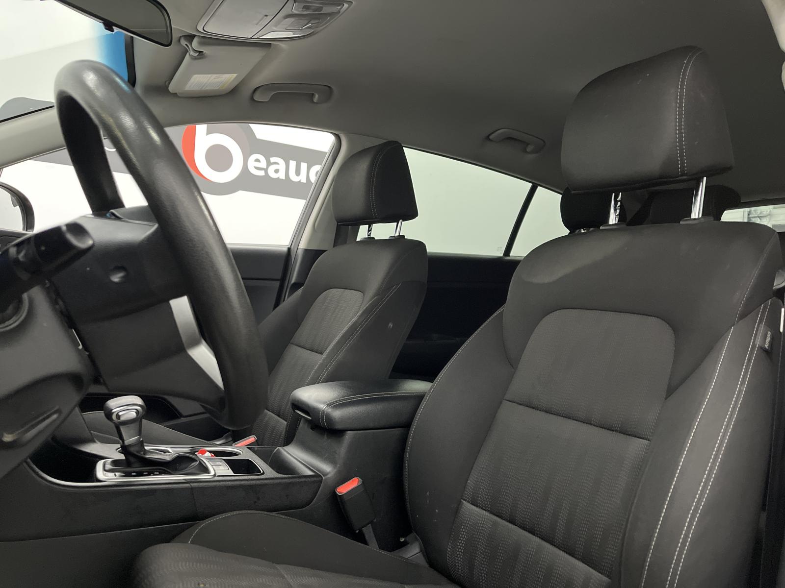 Kia Sportage LX 2020 — photo 8