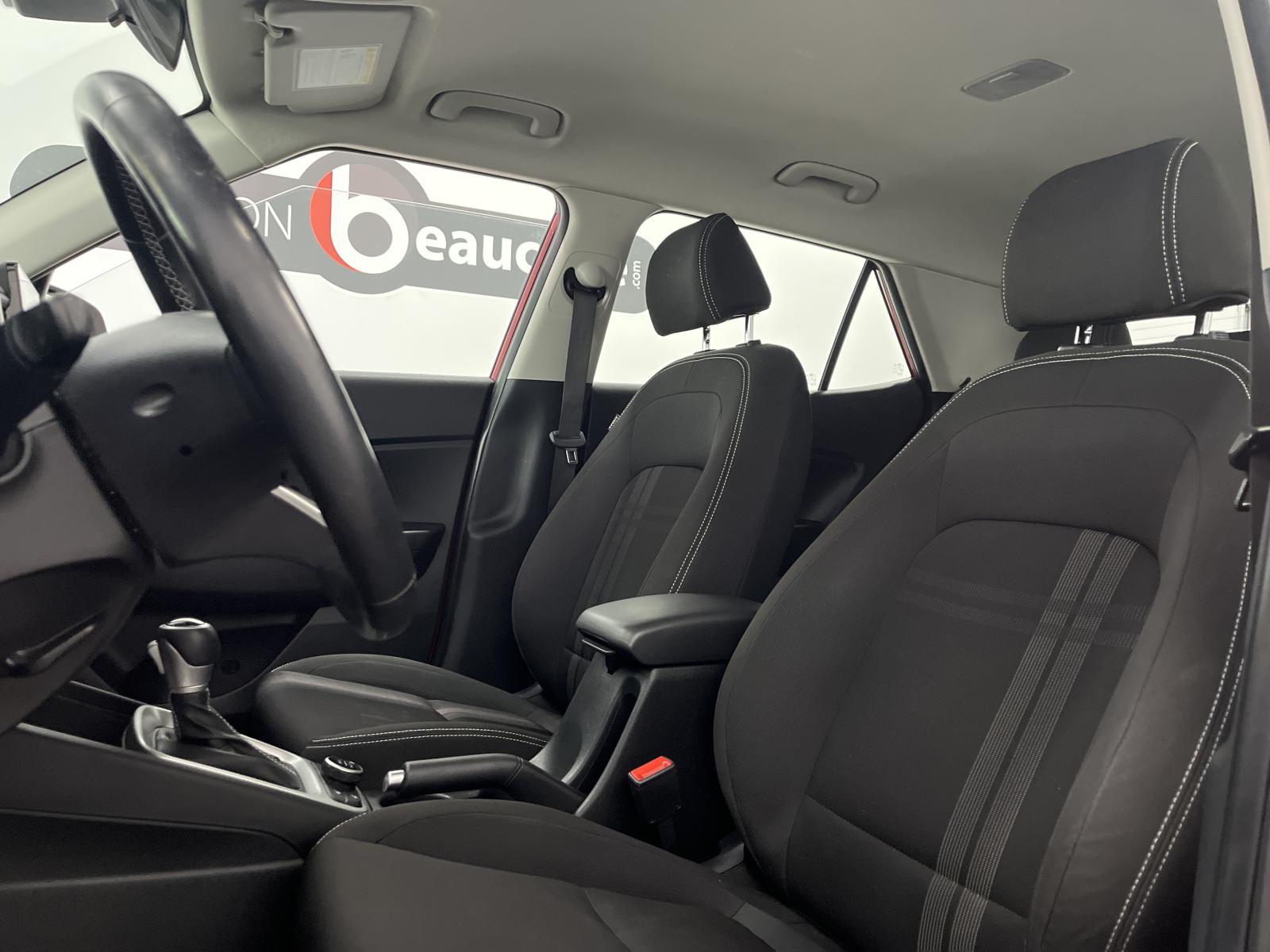 Hyundai Venue Preferred 2022 — photo 8