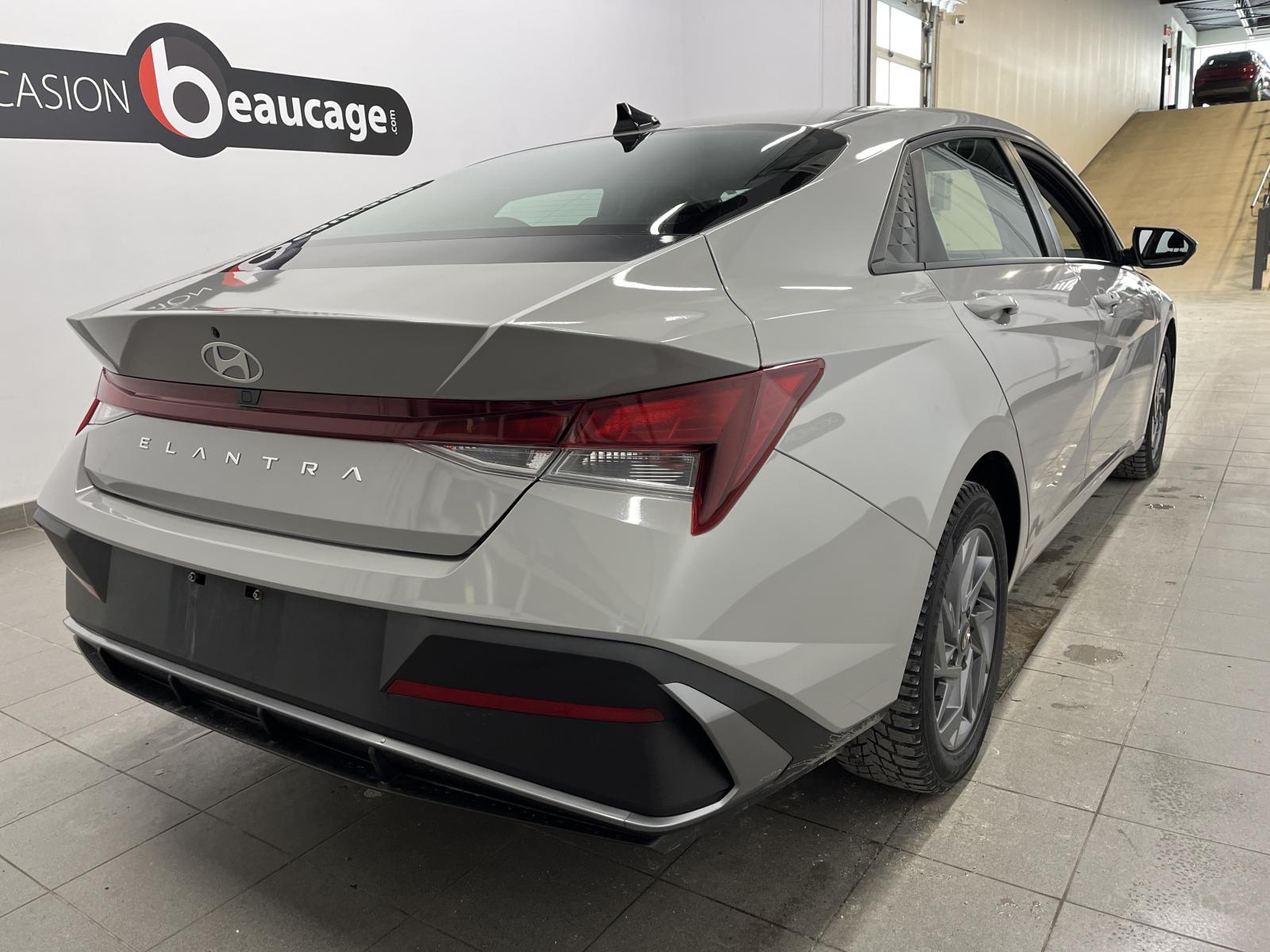 Hyundai Elantra Preferred 2024 — photo 5