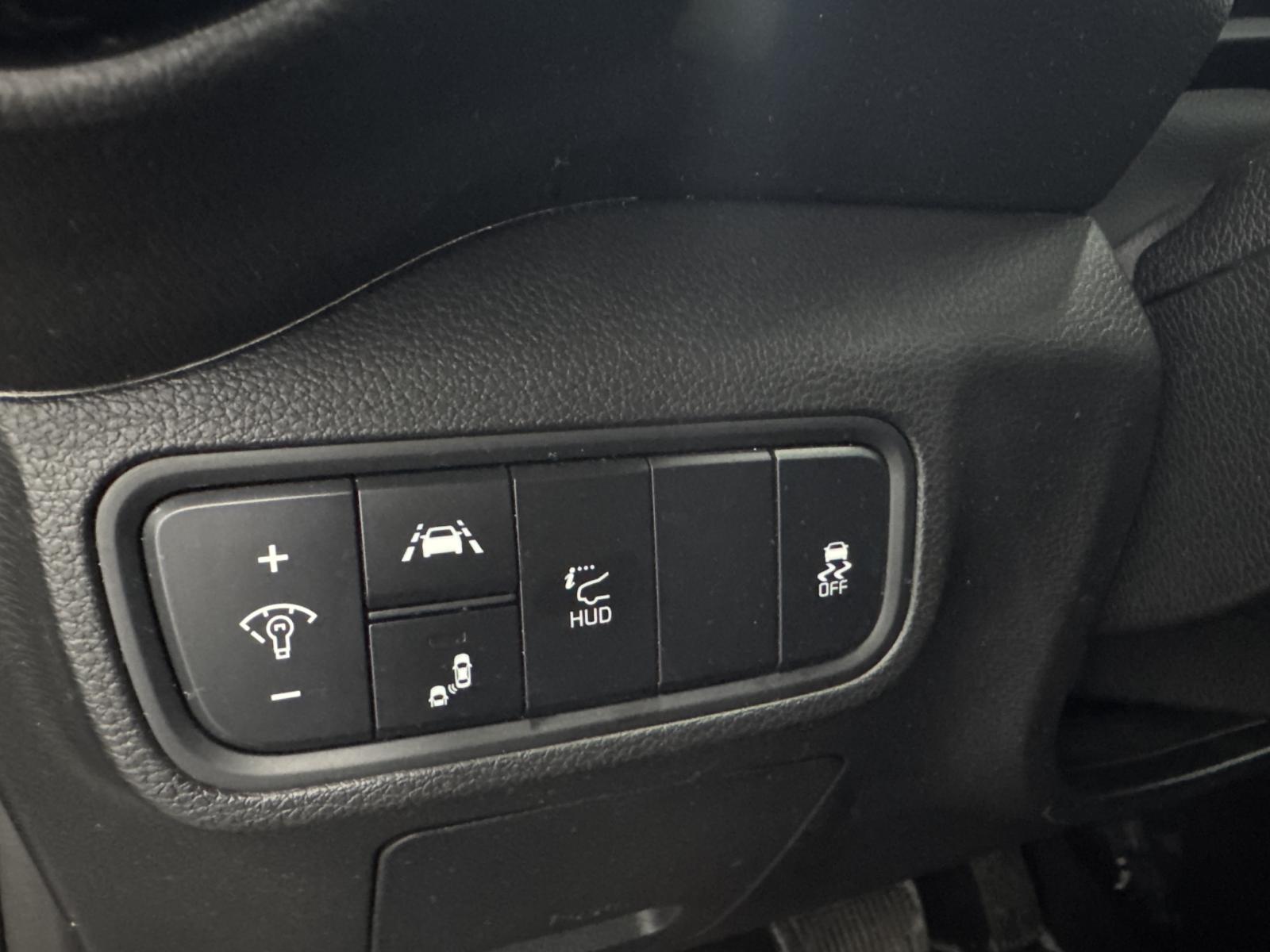 Kia Soul EV Limited 2022 — photo 8