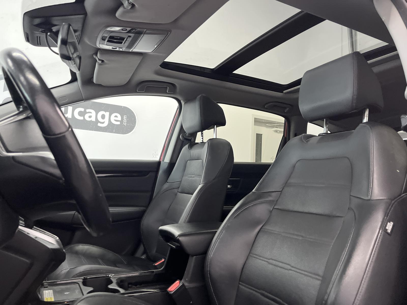 Honda CR-V Touring 2020 — photo 8