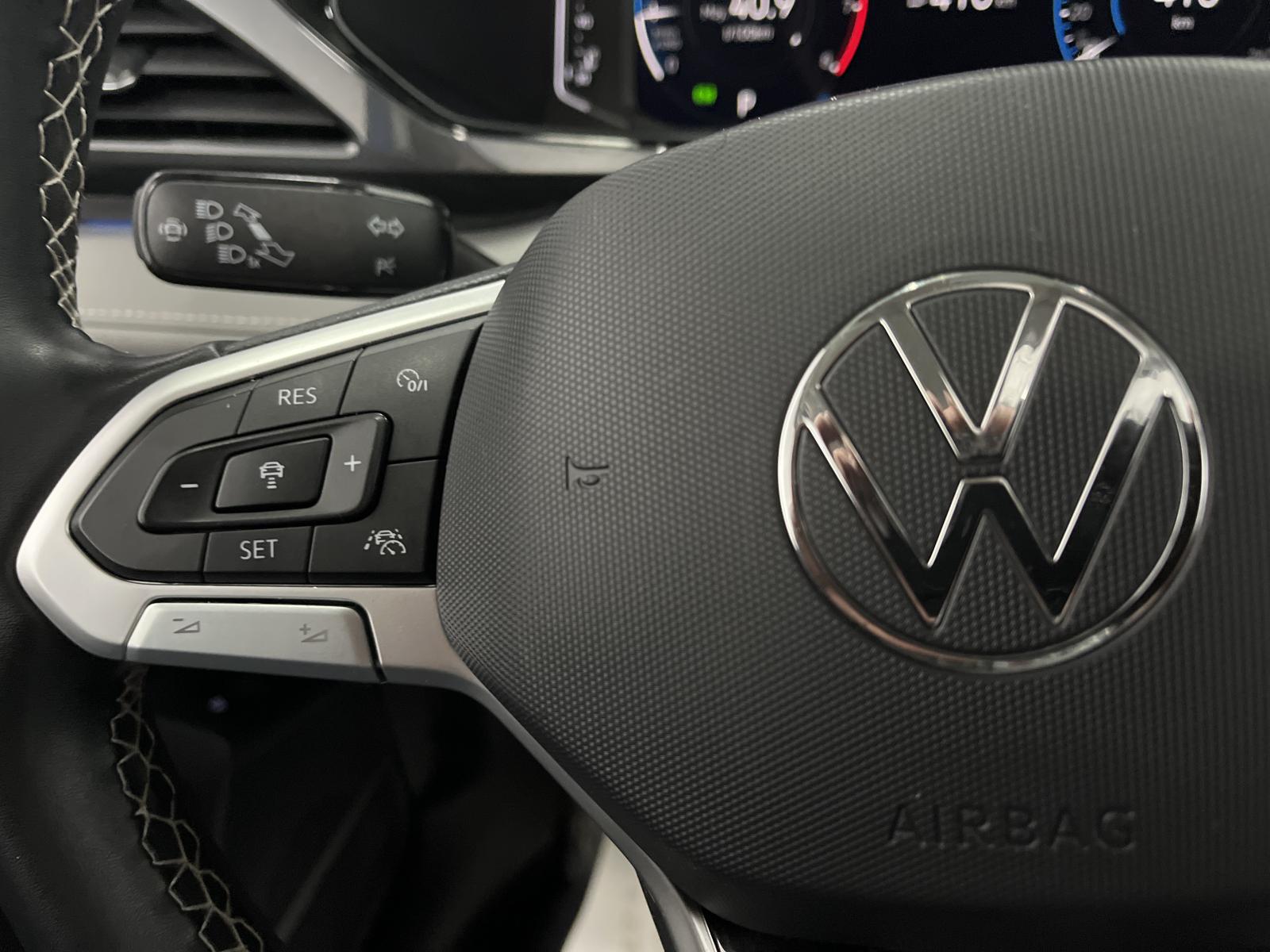 Image 14 Volkswagen Taos Highline 2023