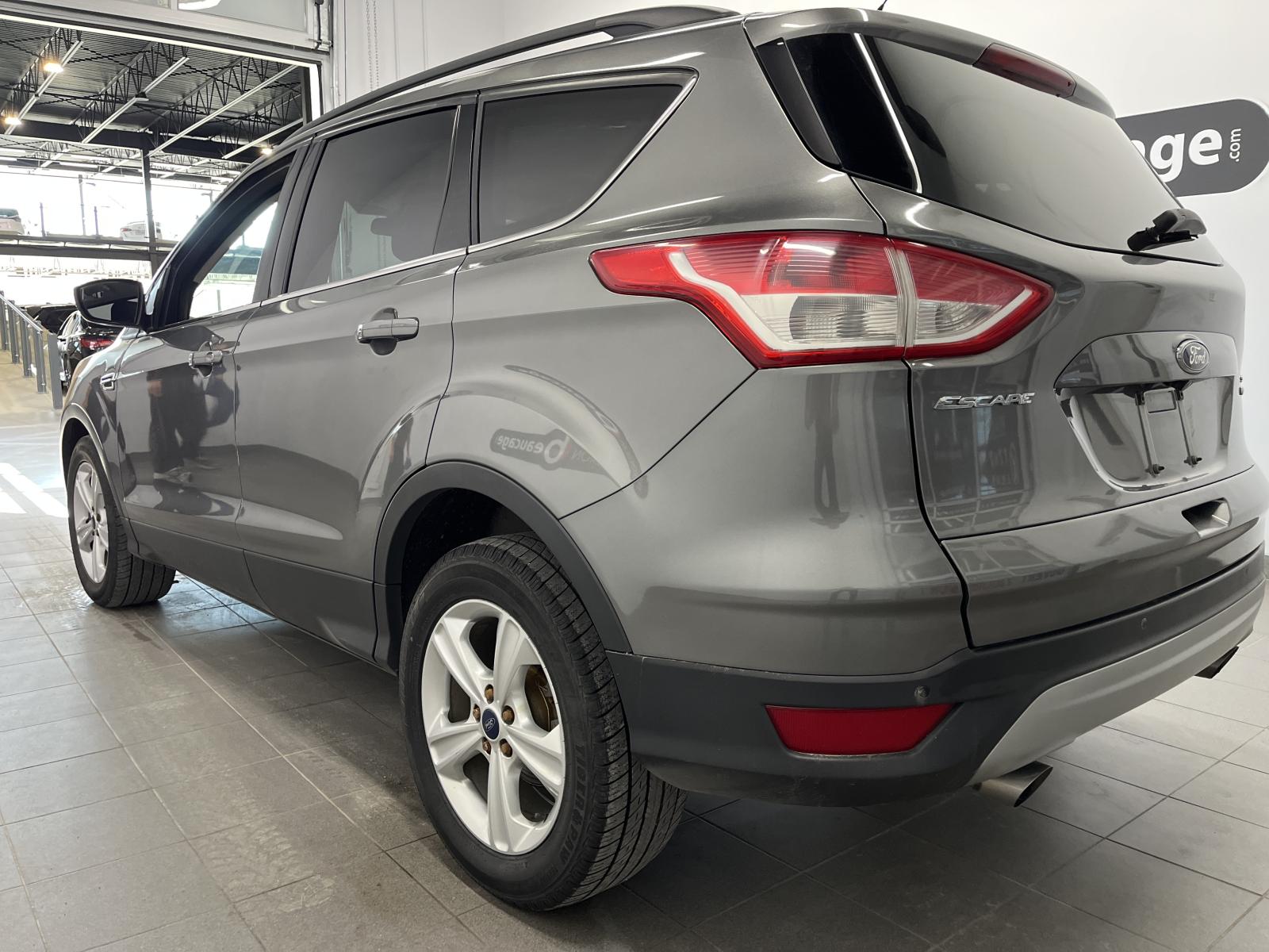 Ford Escape SE 2014 — photo 3