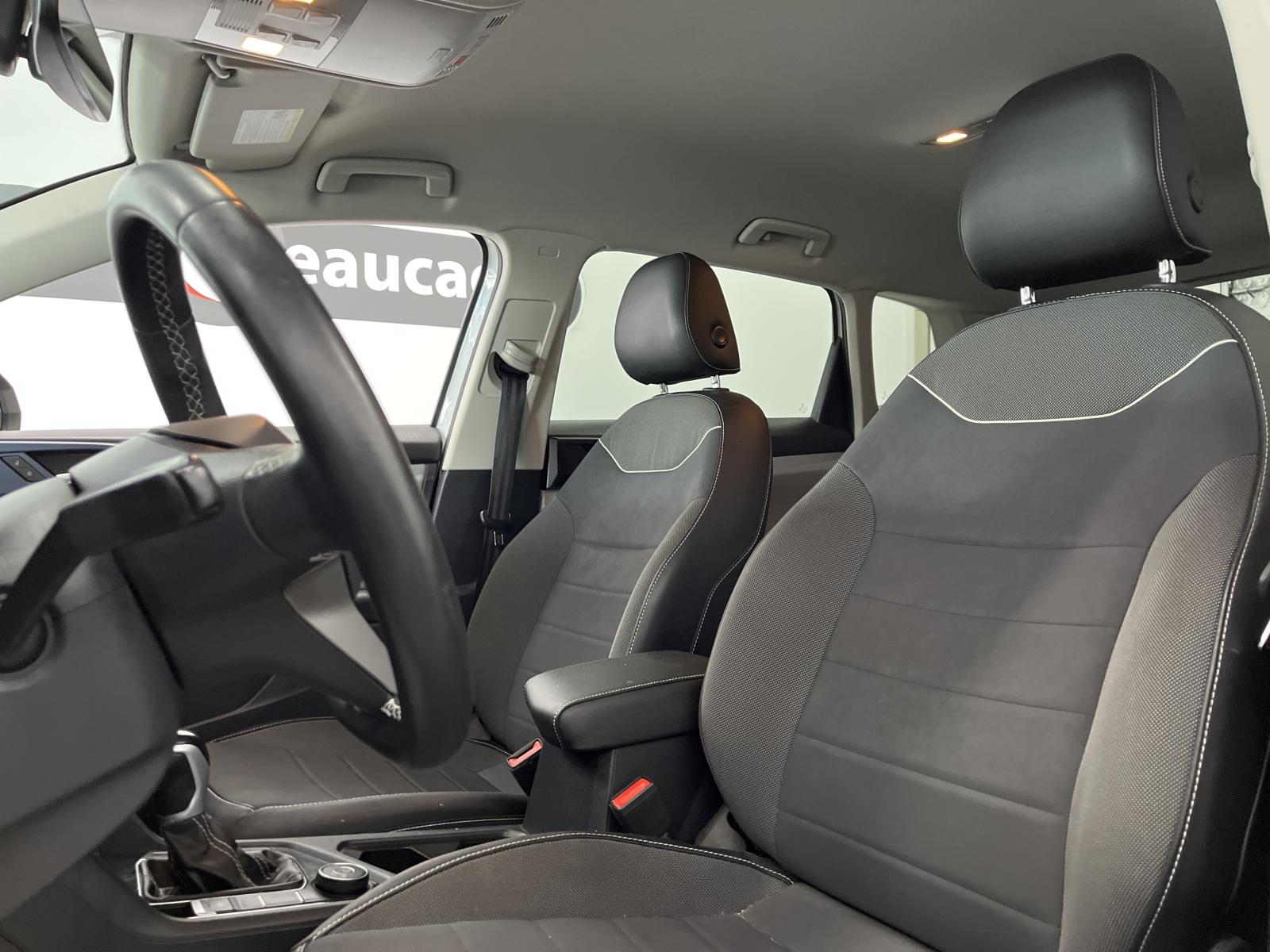 Volkswagen Taos Comfortline 2023 — photo 8