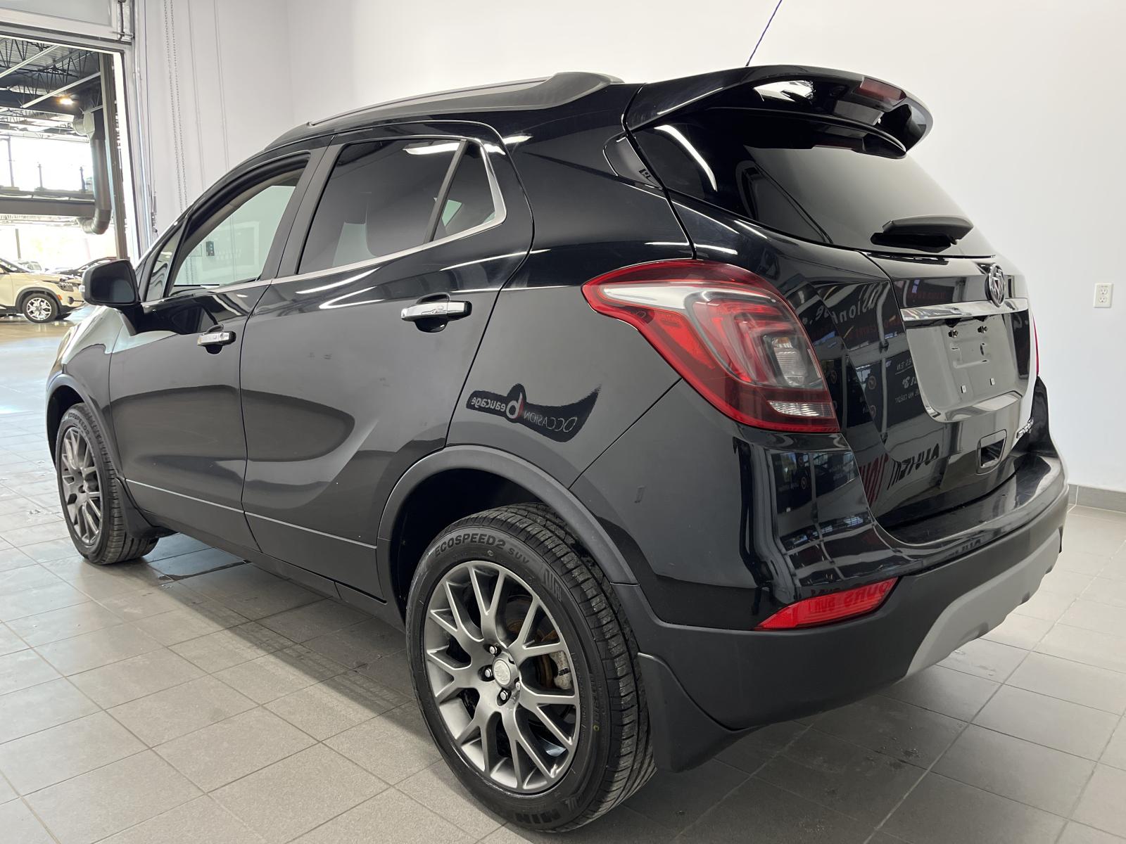 Buick Encore Sport Touring 2019 — photo 3