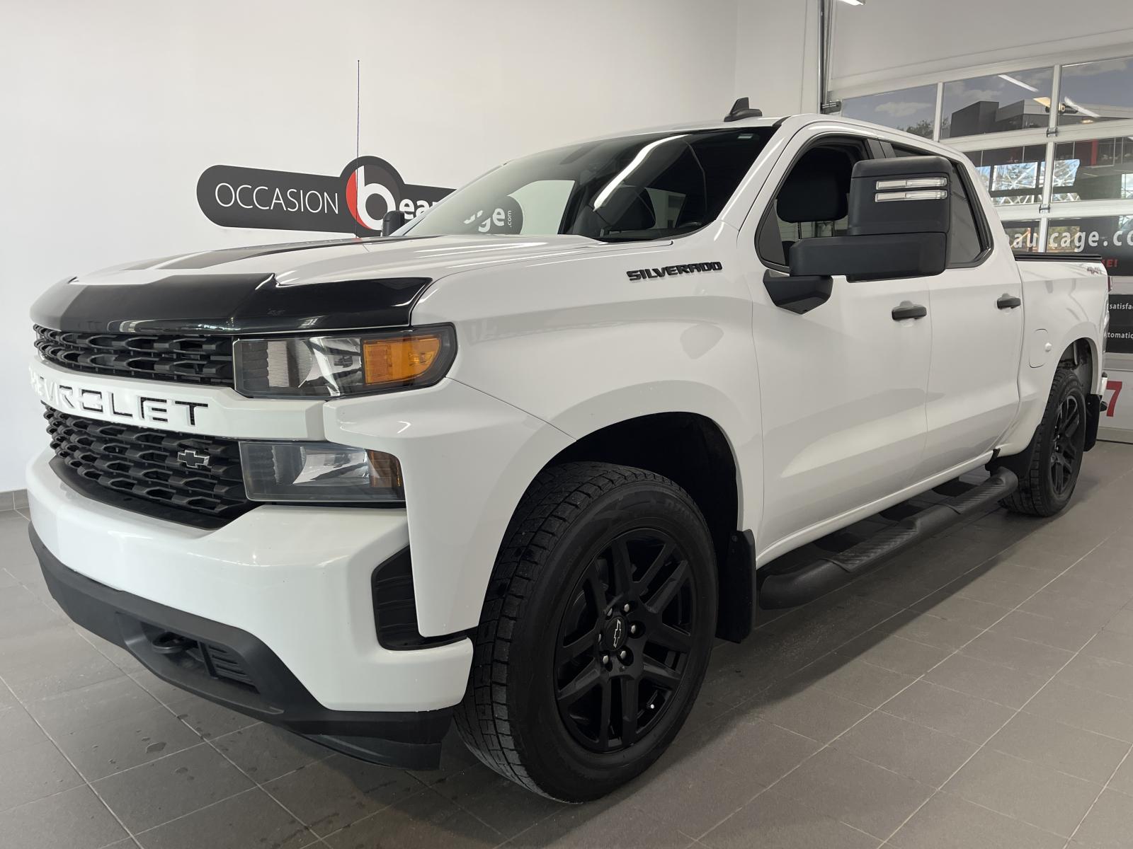 Chevrolet Silverado 1500 LTD Custom 2022