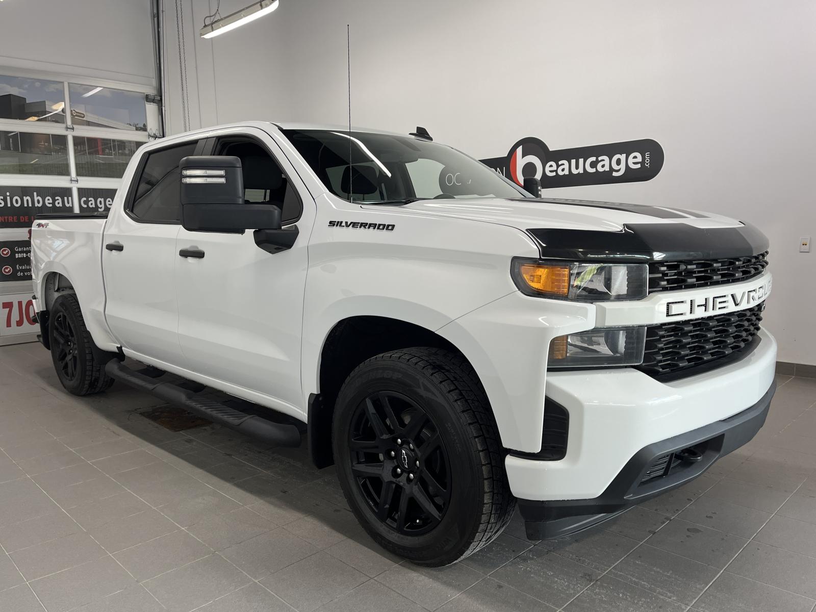 Chevrolet Silverado 1500 LTD Custom 2022 — photo 6