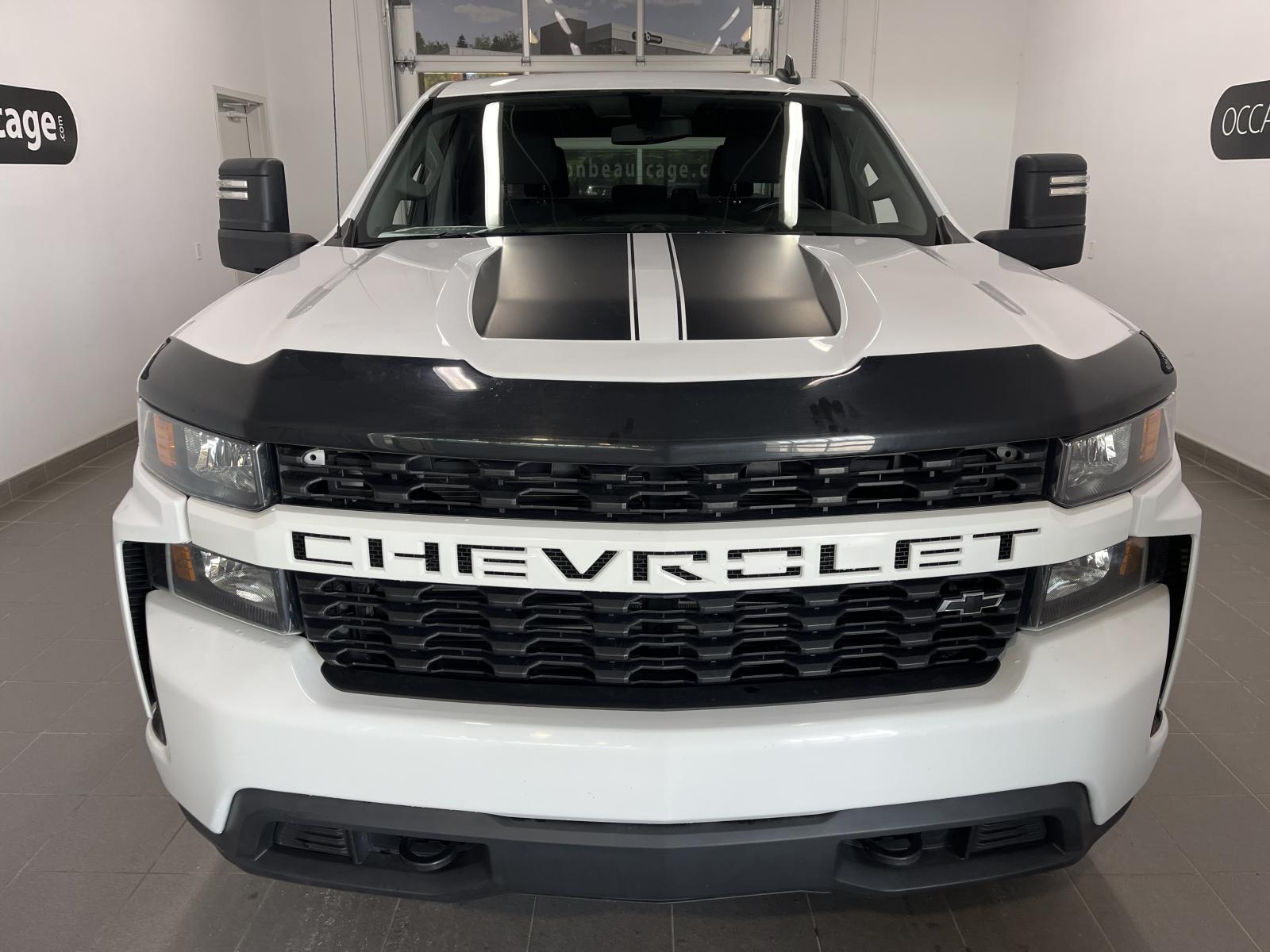 Chevrolet Silverado 1500 LTD Custom 2022 — photo 7
