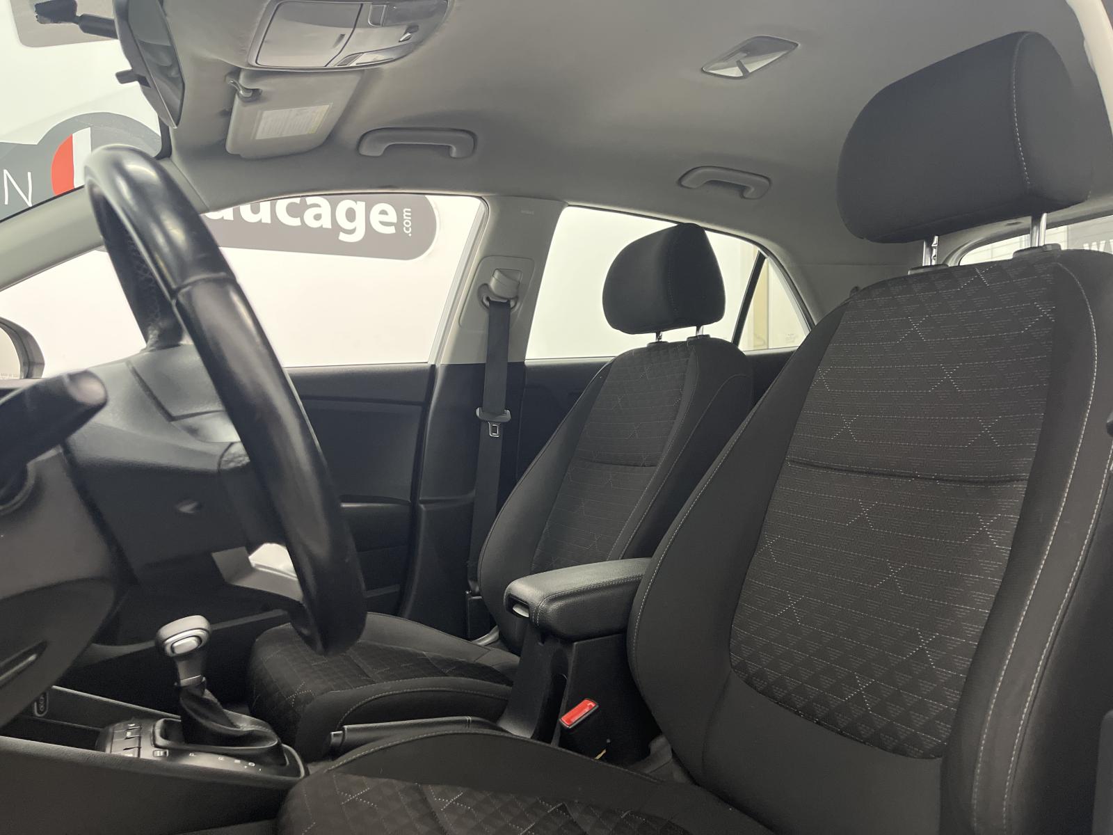 Kia Rio 5-door 2022 — photo 8