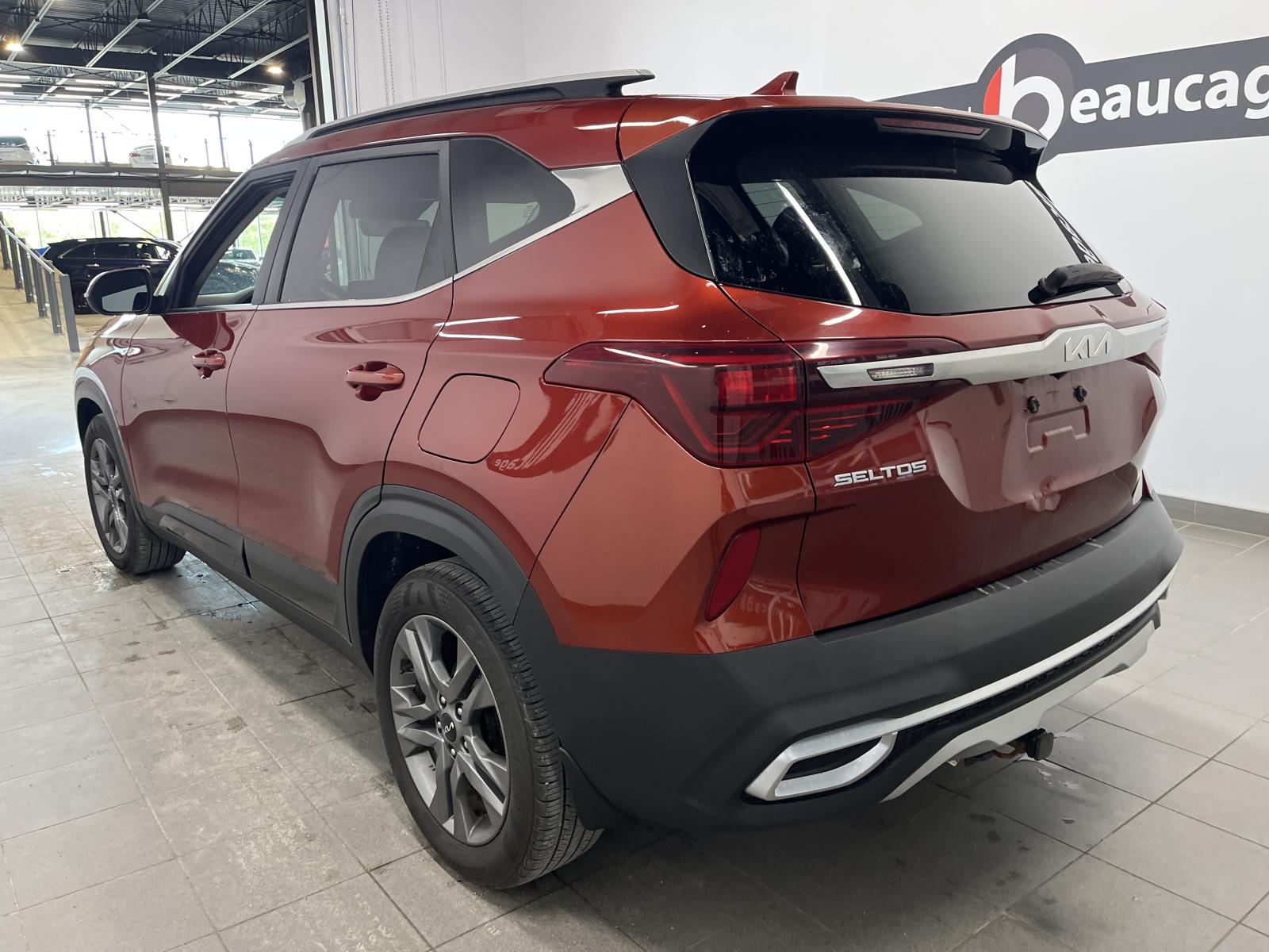 Kia Seltos EX 2023 — photo 3