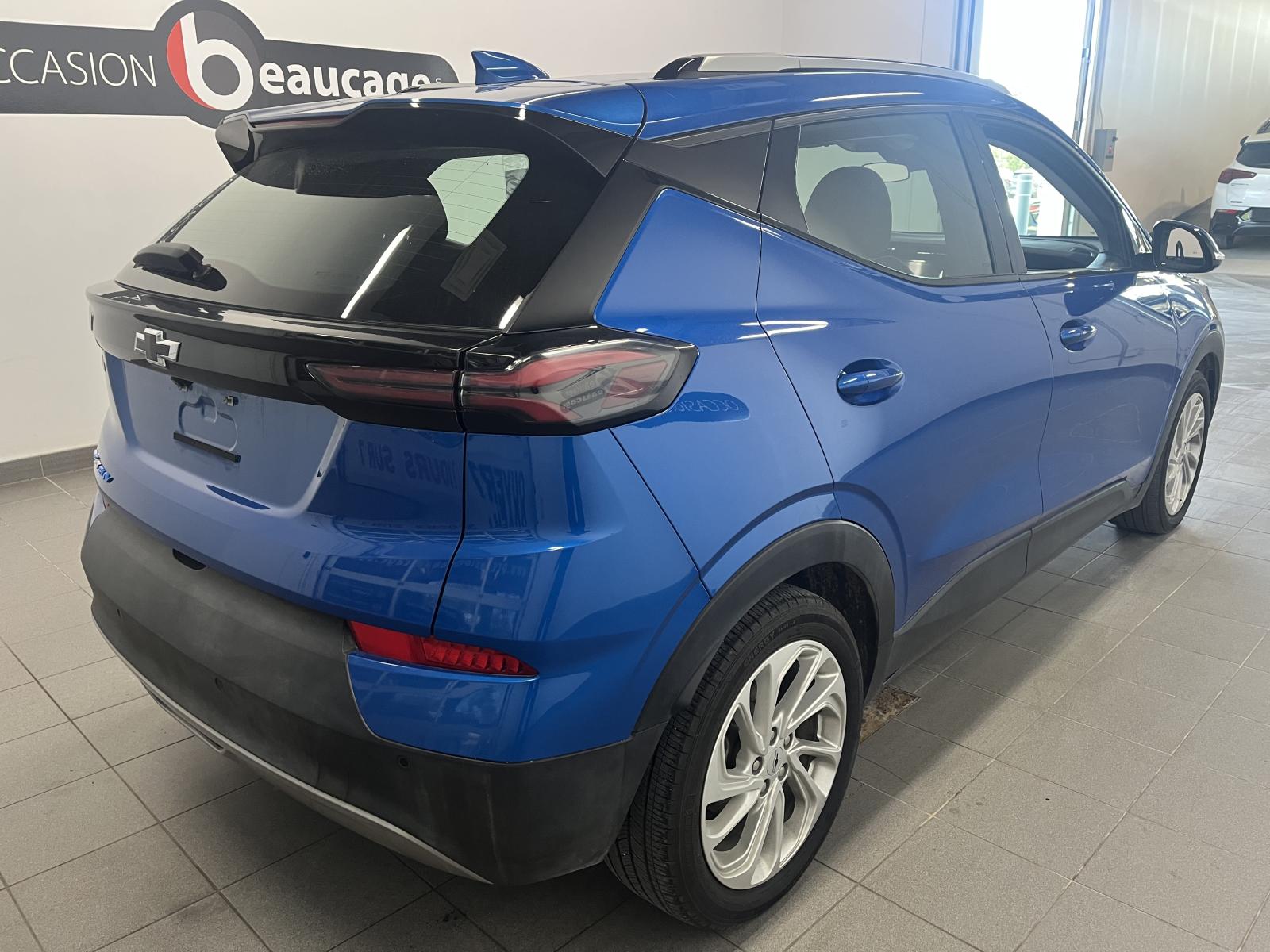 Chevrolet Bolt EUV LT 2023 — photo 4