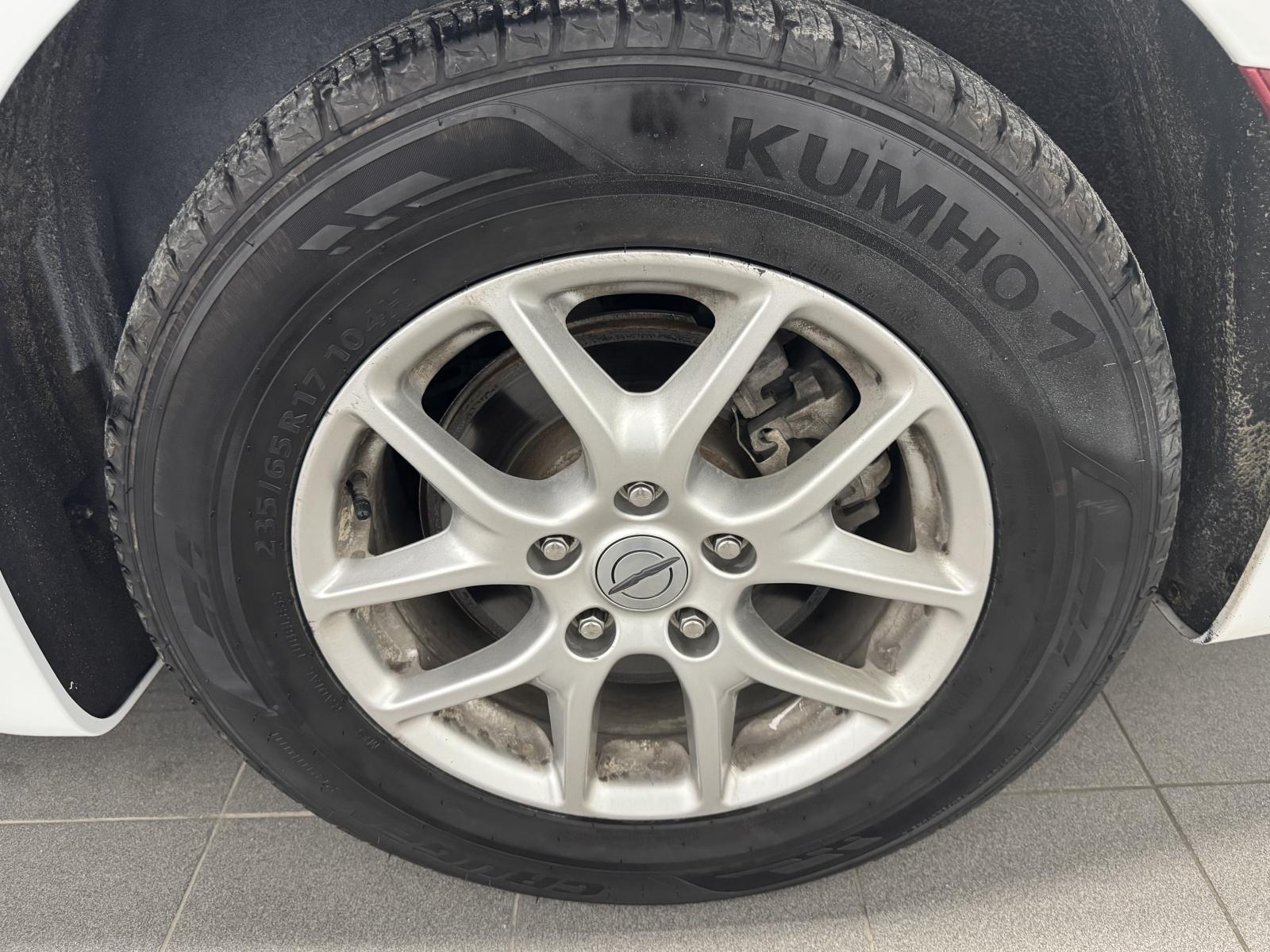 Chrysler Pacifica Touring L 2024 — photo 8