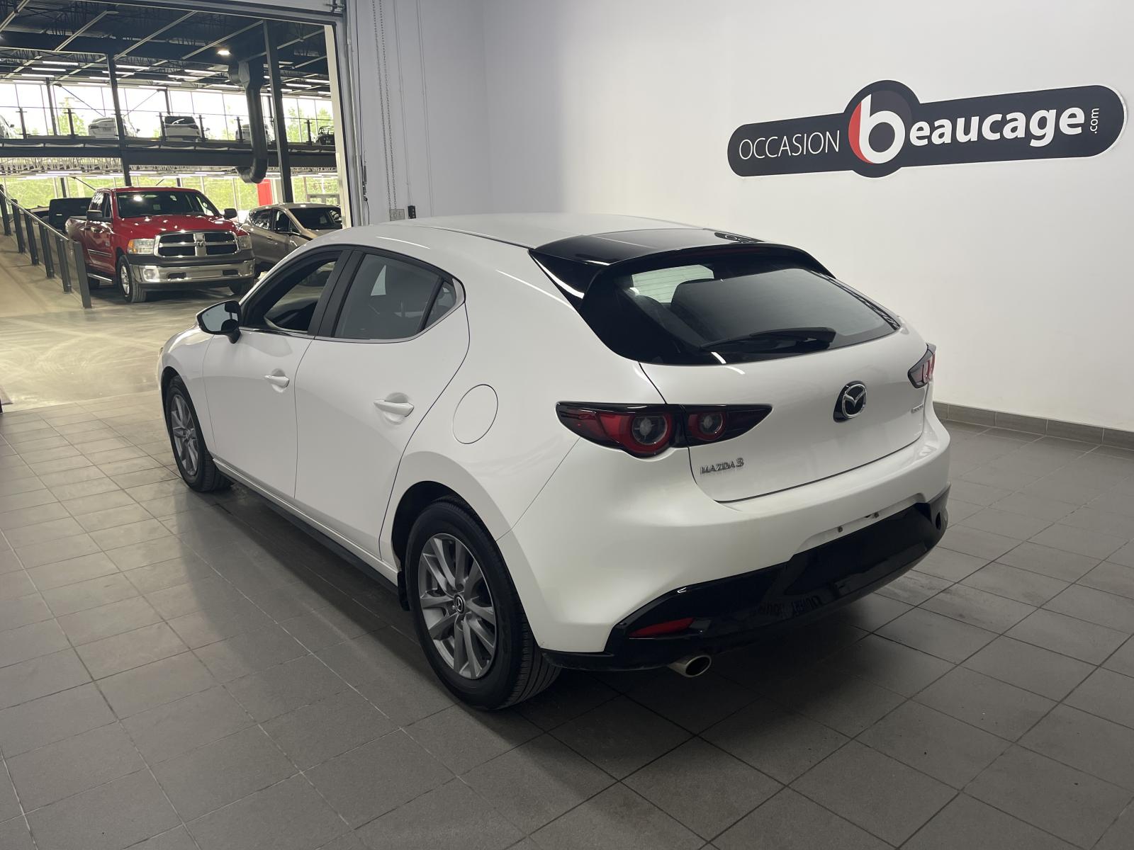 Mazda Mazda3 Sport GS 2023 — photo 6