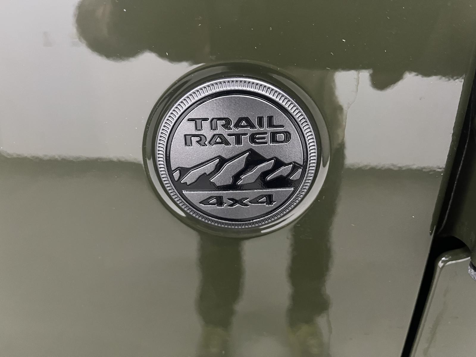 Jeep Wrangler Ultd Sport Altitude 2023 — photo 7